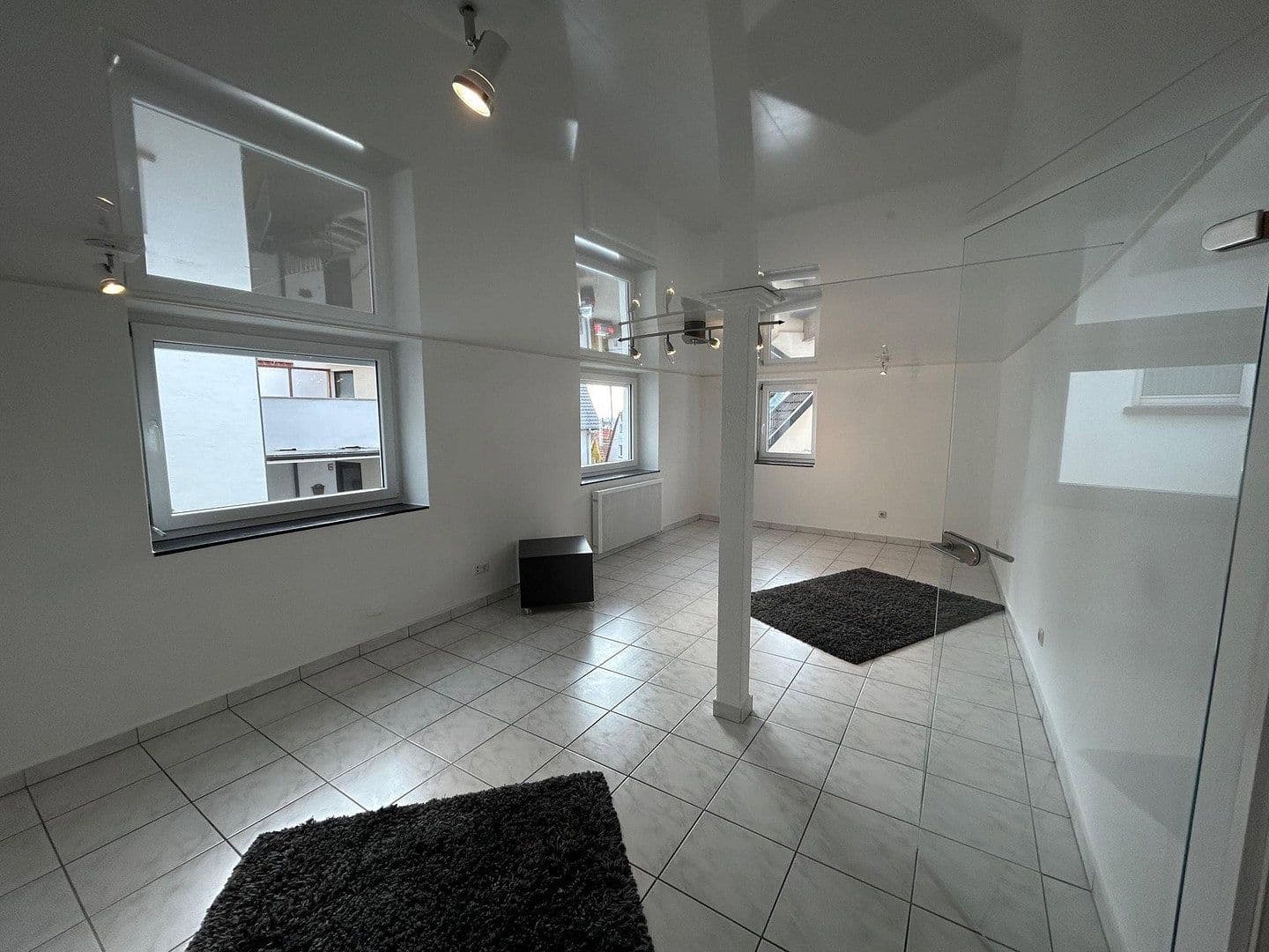Pronájem bytu 2+kk 80 m², Schauenburgstr. 23, Dossenheim, Bádensko-Württembersko Pronájem bytu 2+kk 80 m², Schauenburgstr. 23, Dossenheim, Bádensko-Württembersko