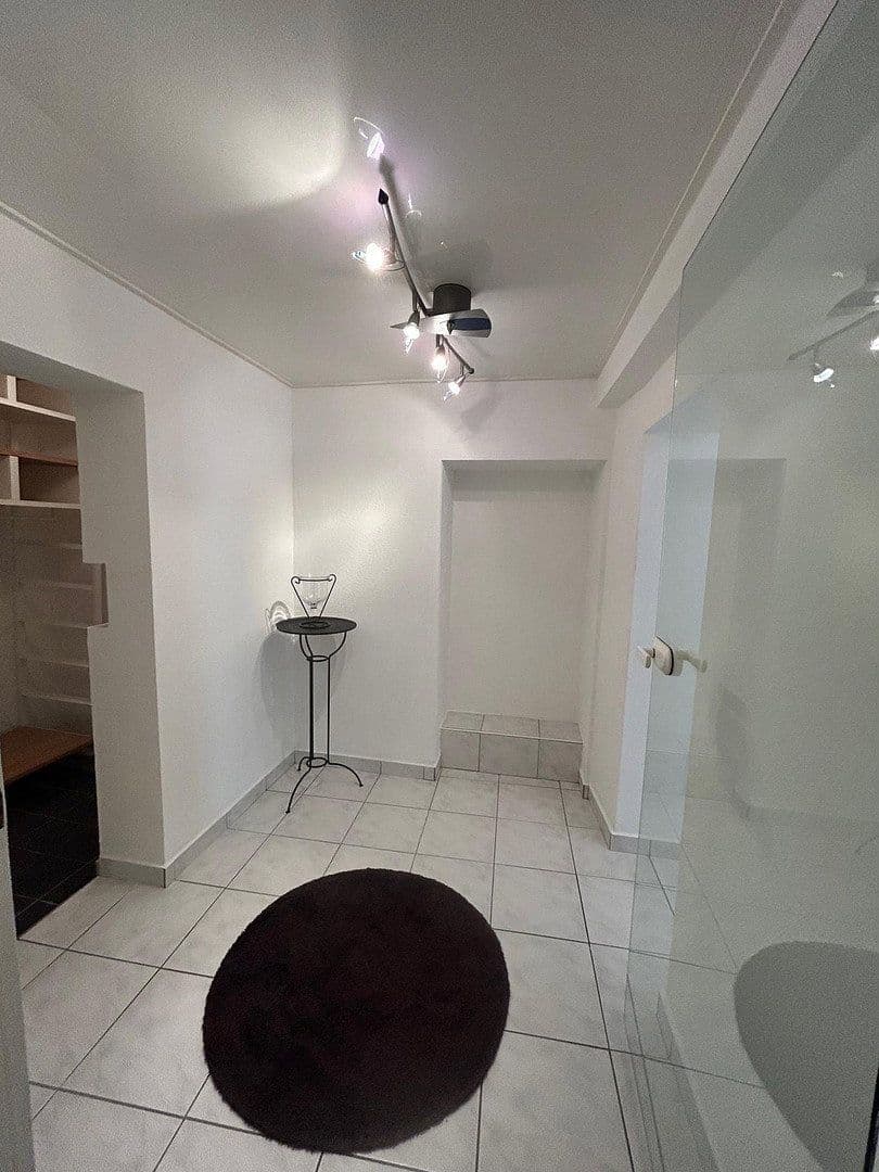 Pronájem bytu 2+kk 80 m², Schauenburgstr. 23, Dossenheim, Bádensko-Württembersko Pronájem bytu 2+kk 80 m², Schauenburgstr. 23, Dossenheim, Bádensko-Württembersko