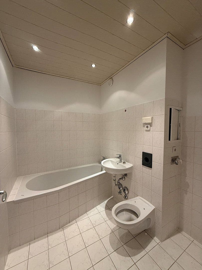 Prodej bytu 4+1 80 m², Neue Brandenburger Str 92, Berlin, Berlín Prodej bytu 4+1 80 m², Neue Brandenburger Str 92, Berlin, Berlín