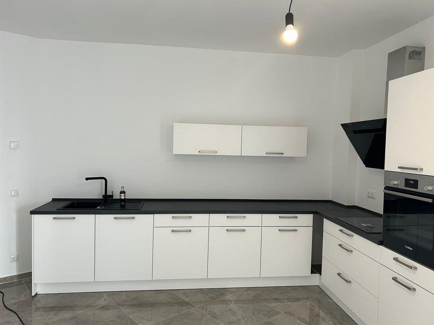 Pronájem kanceláře 145 m², Leverkusen, Severní Porýní-Vestfálsko Pronájem kanceláře 145 m², Leverkusen, Severní Porýní-Vestfálsko