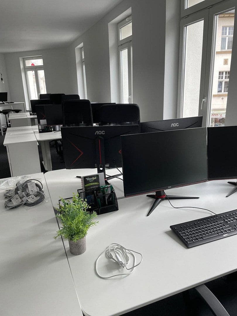 Pronájem kanceláře 145 m², Leverkusen, Severní Porýní-Vestfálsko Pronájem kanceláře 145 m², Leverkusen, Severní Porýní-Vestfálsko