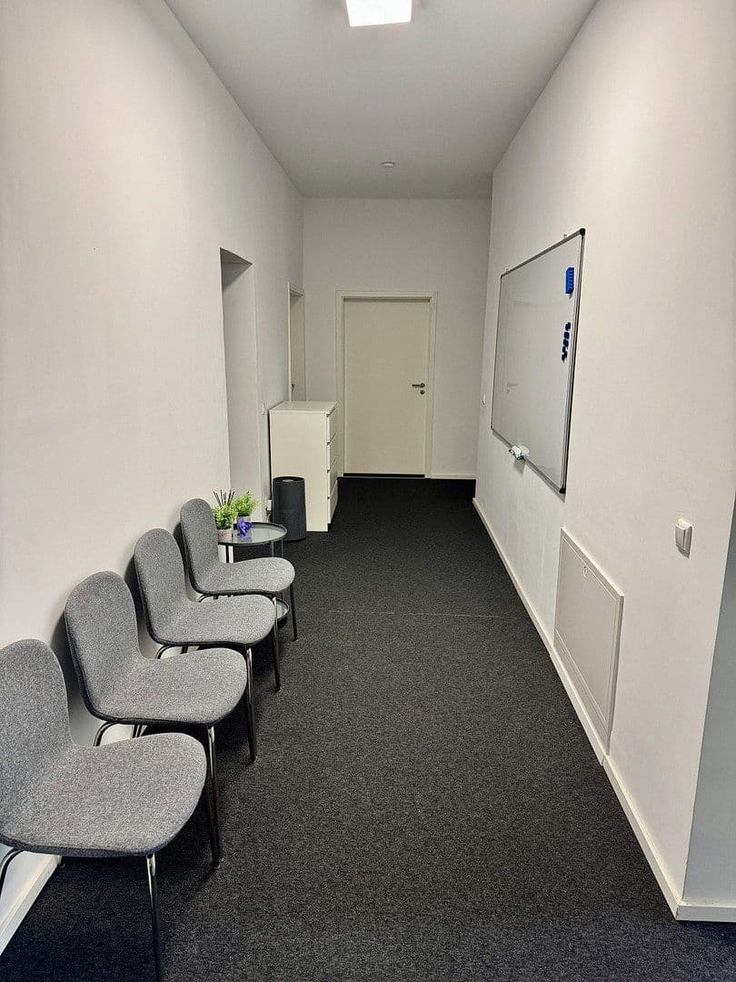 Pronájem kanceláře 145 m², Leverkusen, Severní Porýní-Vestfálsko Pronájem kanceláře 145 m², Leverkusen, Severní Porýní-Vestfálsko