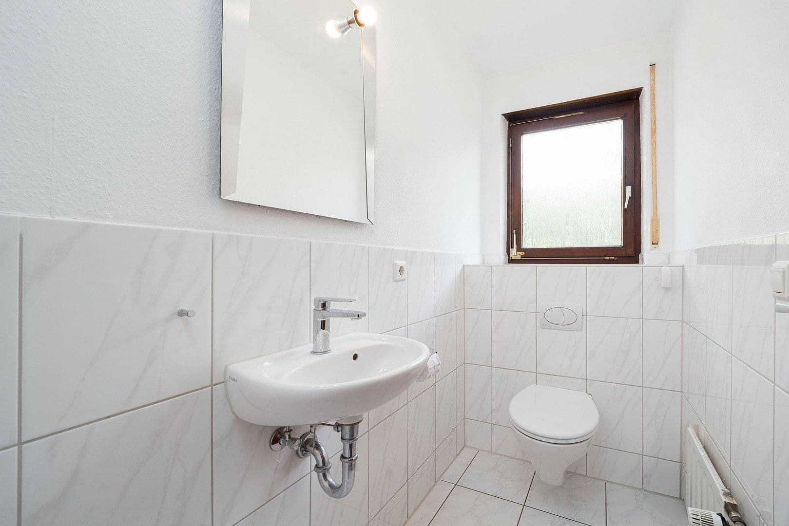 Prodej domu 148 m², pozemek 221 m², Steinheim an der Murr, Bádensko-Württembersko Prodej domu 148 m², pozemek 221 m², Steinheim an der Murr, Bádensko-Württembersko