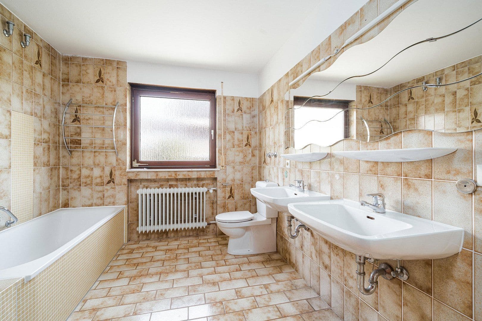Prodej domu 148 m², pozemek 221 m², Steinheim an der Murr, Bádensko-Württembersko Prodej domu 148 m², pozemek 221 m², Steinheim an der Murr, Bádensko-Württembersko
