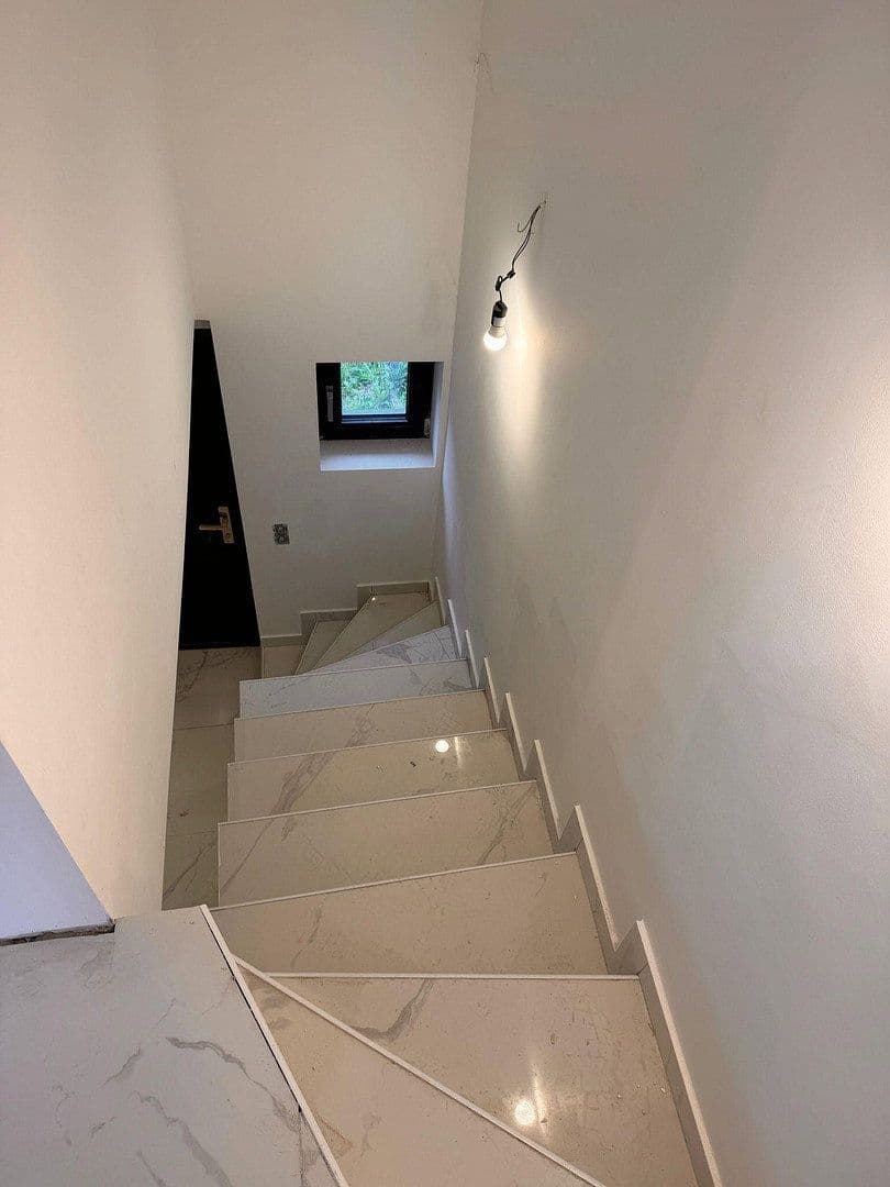 Prodej domu 141 m², pozemek 418 m², Worms, Porýní-Falc Prodej domu 141 m², pozemek 418 m², Worms, Porýní-Falc