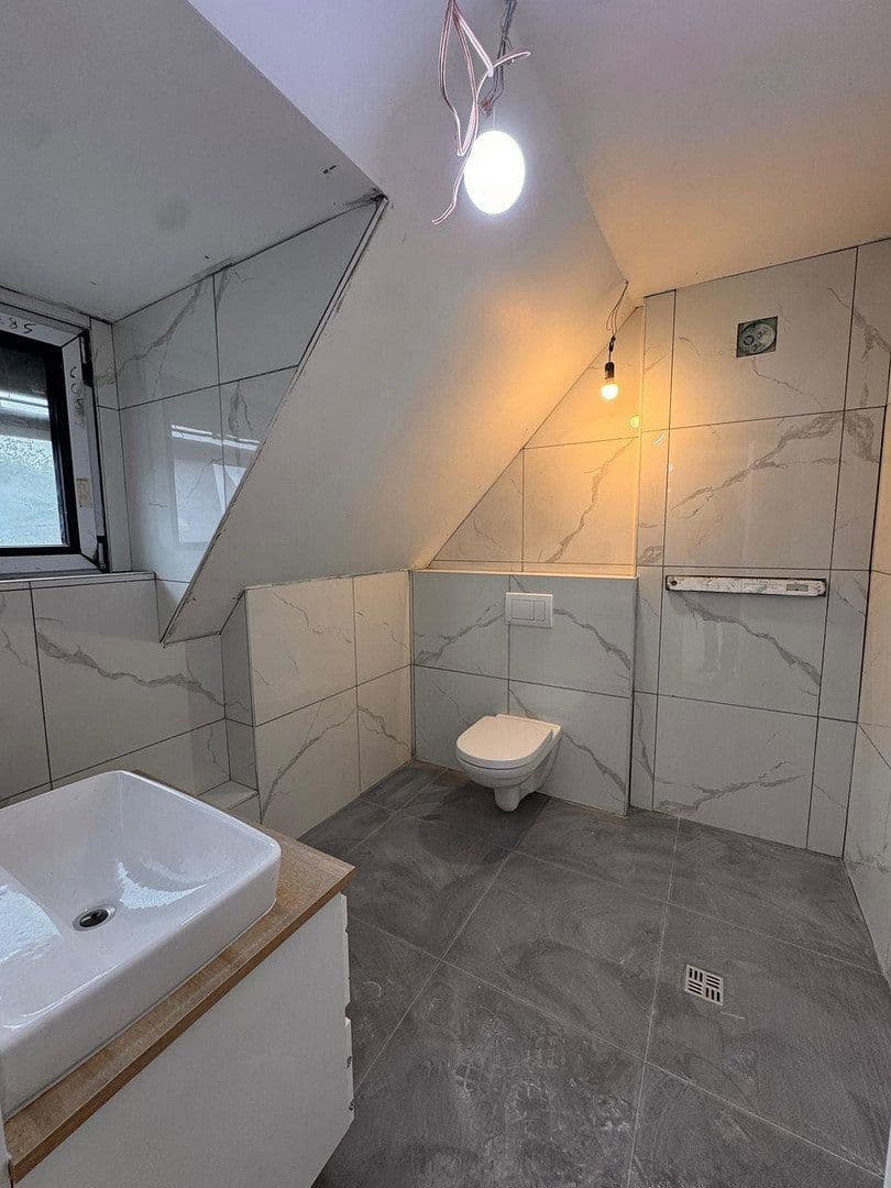 Prodej domu 141 m², pozemek 418 m², Worms, Porýní-Falc Prodej domu 141 m², pozemek 418 m², Worms, Porýní-Falc