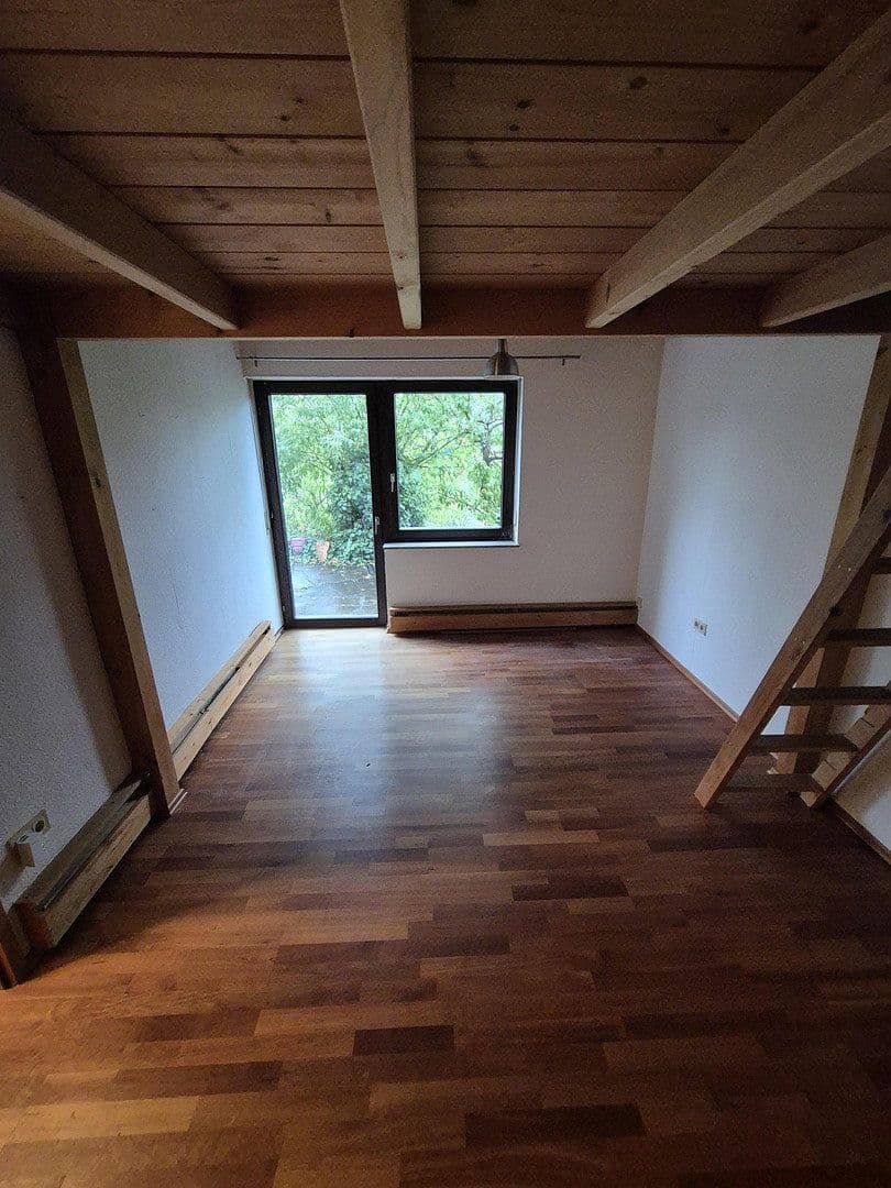 Prodej domu 186 m², pozemek 471 m², Am Schenkenfeld 17, Veitshöchheim, Bavorsko Prodej domu 186 m², pozemek 471 m², Am Schenkenfeld 17, Veitshöchheim, Bavorsko