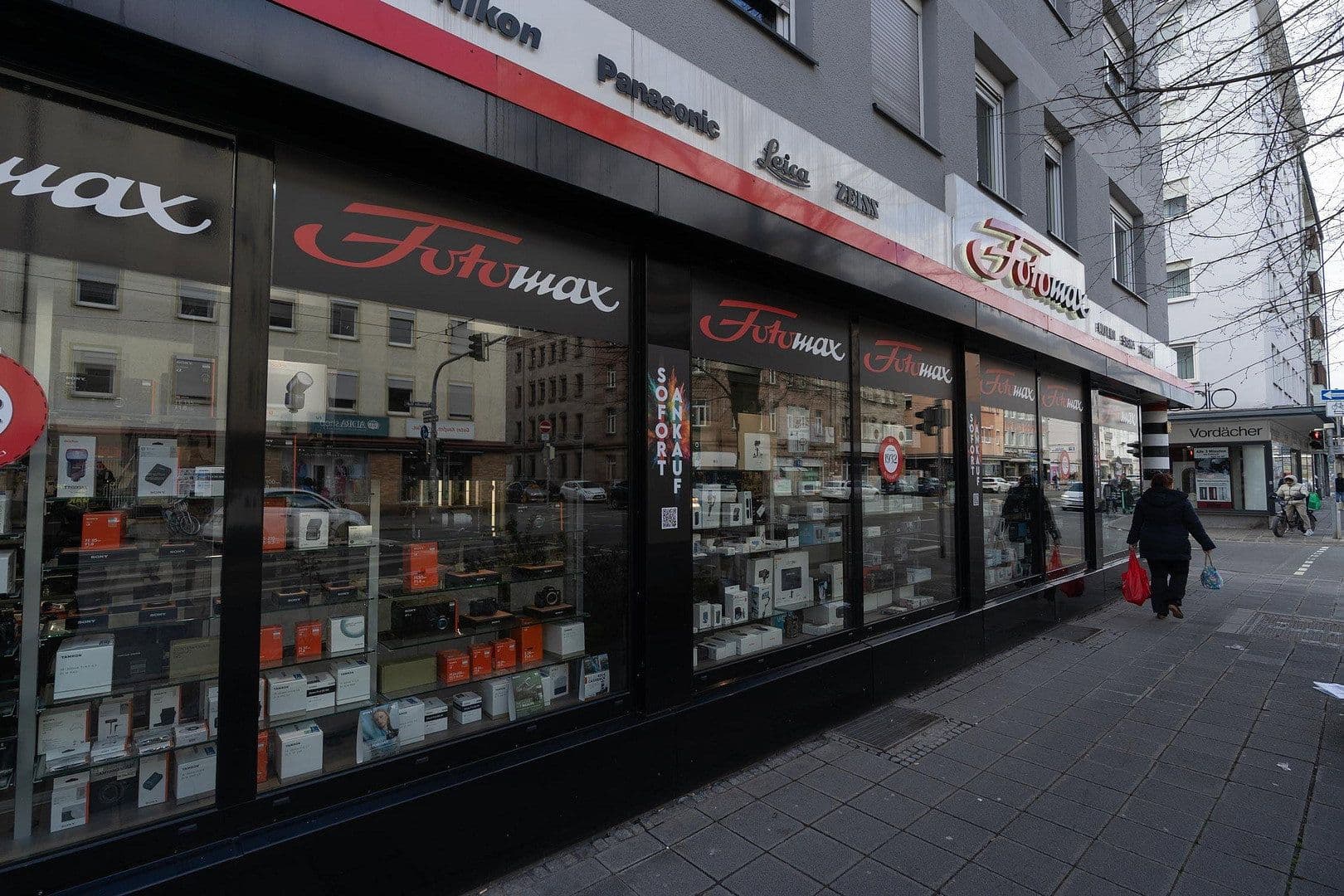 Pronájem nebytového prostoru 217 m², Peter-Henlein-Str. 72, Nürnberg, Bavorsko Pronájem nebytového prostoru 217 m², Peter-Henlein-Str. 72, Nürnberg, Bavorsko