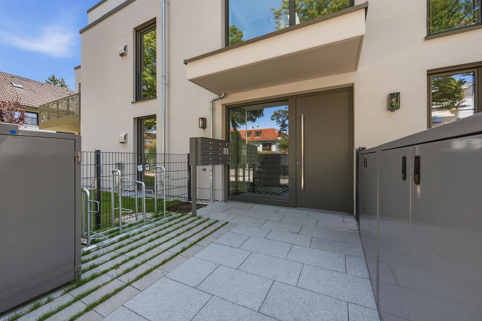 Pronájem bytu 2+1 72 m², Gustav-Meyrink-Str. 7, München, Bavorsko Pronájem bytu 2+1 72 m², Gustav-Meyrink-Str. 7, München, Bavorsko