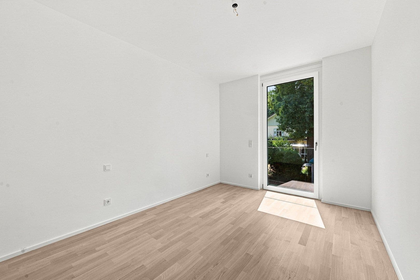 Pronájem bytu 2+1 72 m², Gustav-Meyrink-Str. 7, München, Bavorsko Pronájem bytu 2+1 72 m², Gustav-Meyrink-Str. 7, München, Bavorsko