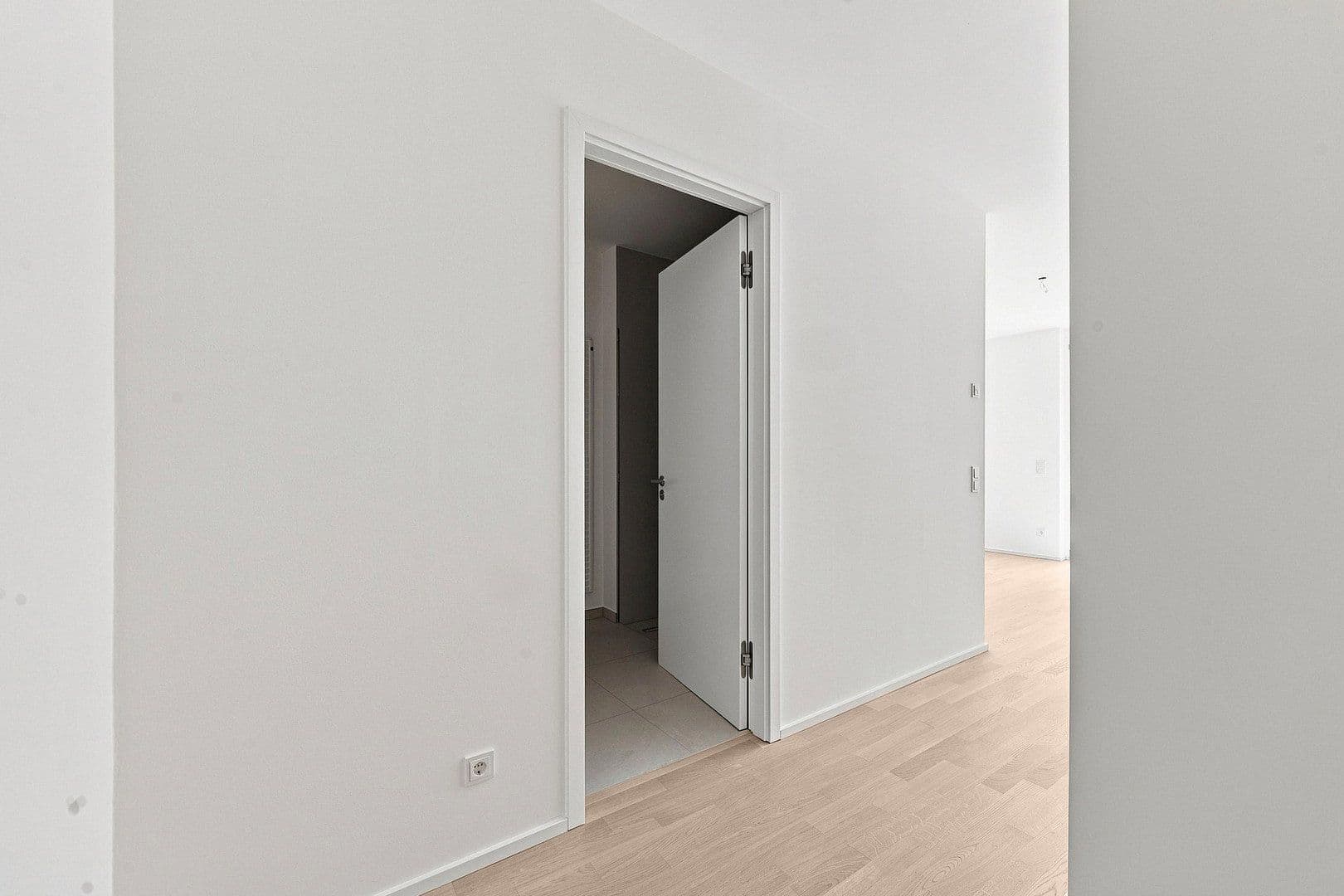 Pronájem bytu 2+1 72 m², Gustav-Meyrink-Str. 7, München, Bavorsko Pronájem bytu 2+1 72 m², Gustav-Meyrink-Str. 7, München, Bavorsko