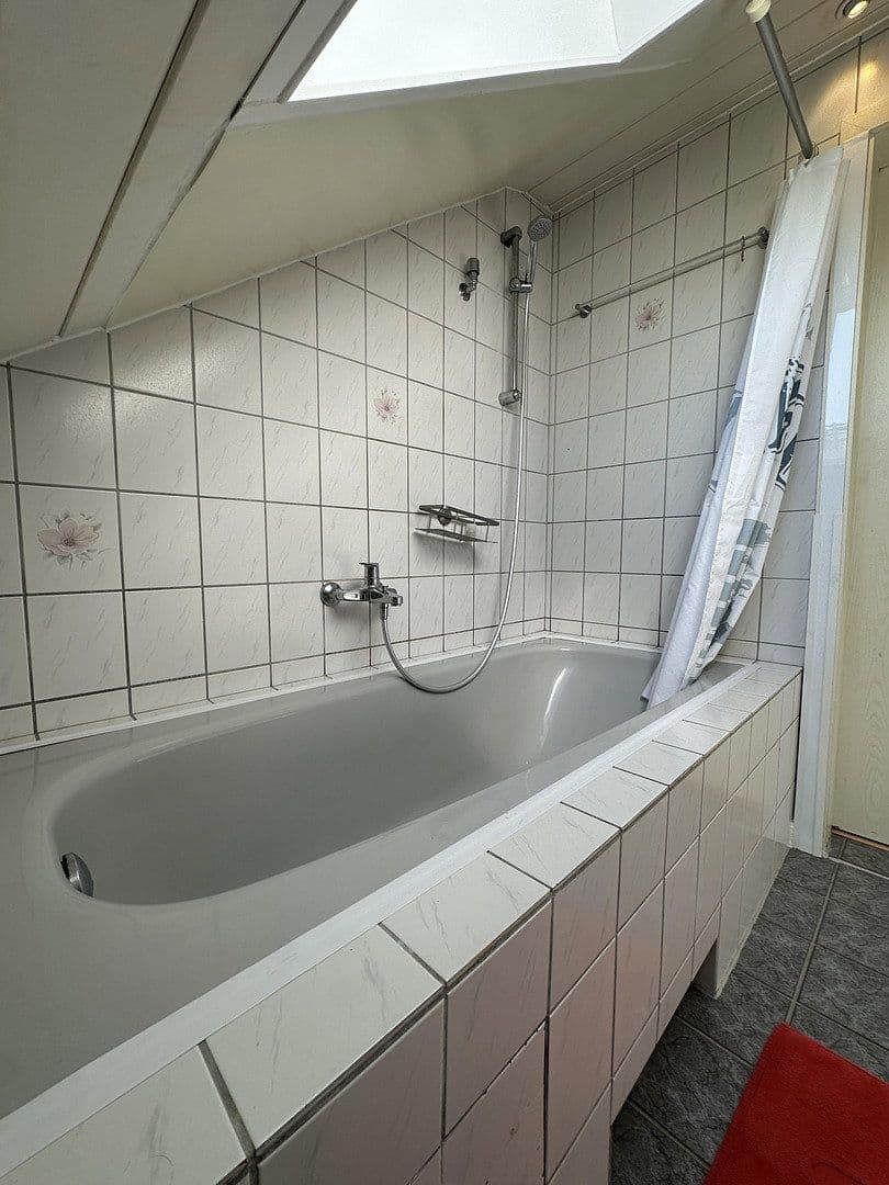 Prodej domu 140 m², pozemek 500 m², Wolfsburg, Dolní Sasko Prodej domu 140 m², pozemek 500 m², Wolfsburg, Dolní Sasko