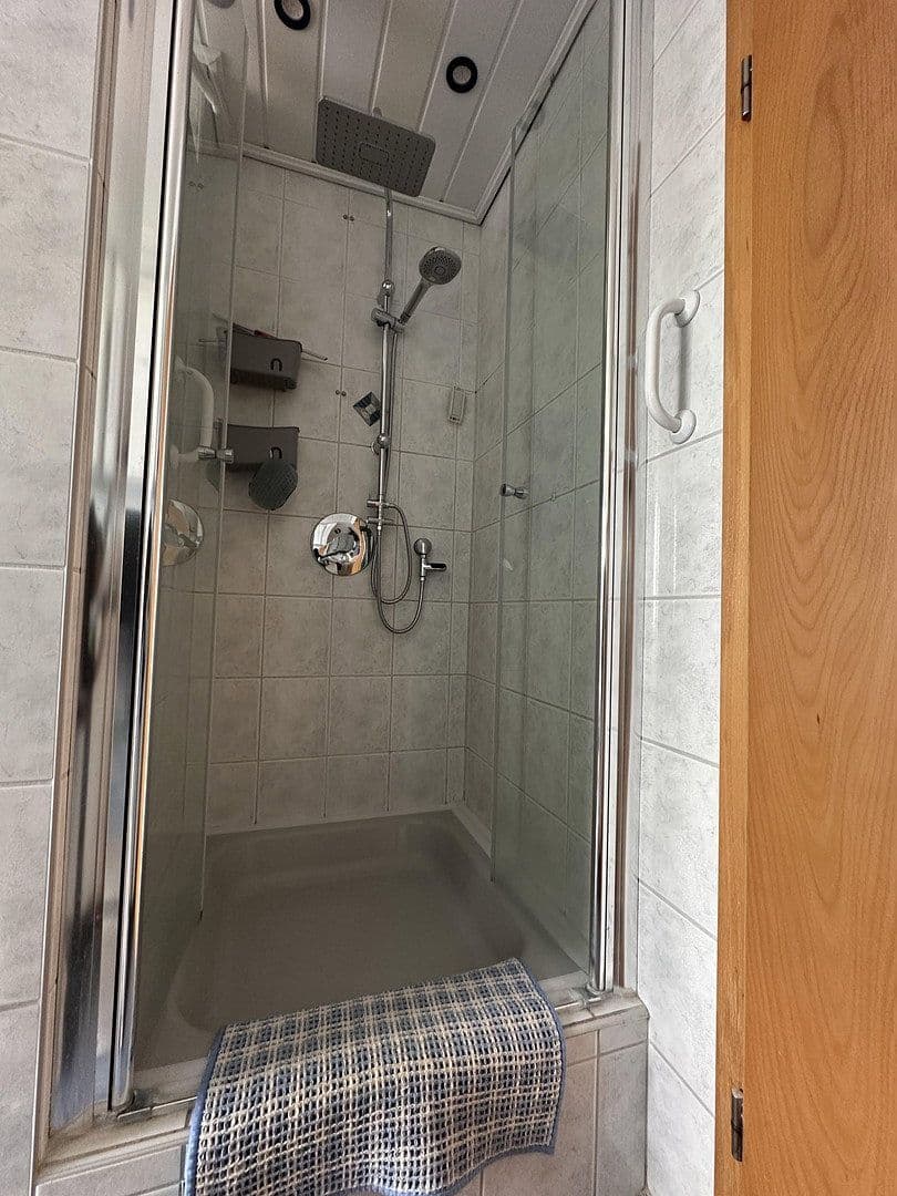 Prodej domu 140 m², pozemek 500 m², Wolfsburg, Dolní Sasko Prodej domu 140 m², pozemek 500 m², Wolfsburg, Dolní Sasko