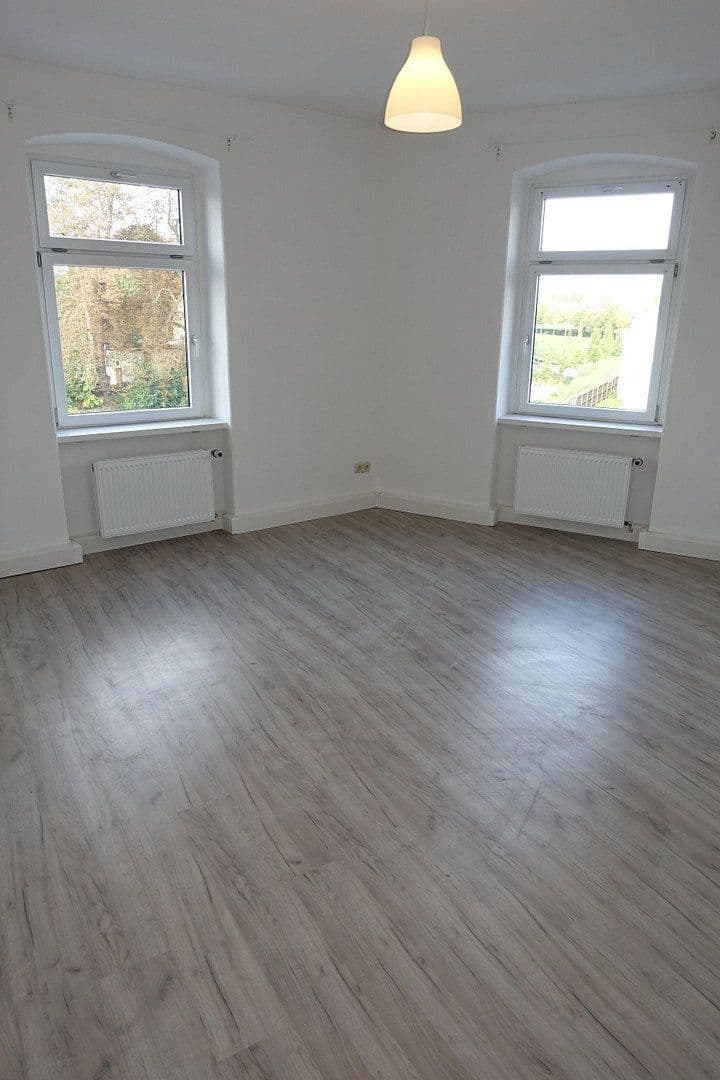 Pronájem bytu 6+1 125 m², Äußere Oybiner Straße 5, Žitava, Sasko Pronájem bytu 6+1 125 m², Äußere Oybiner Straße 5, Žitava, Sasko