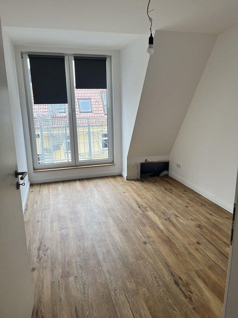 Pronájem bytu 3+1 98 m², Dietzgenstraße 93, Berlin, Berlín Pronájem bytu 3+1 98 m², Dietzgenstraße 93, Berlin, Berlín
