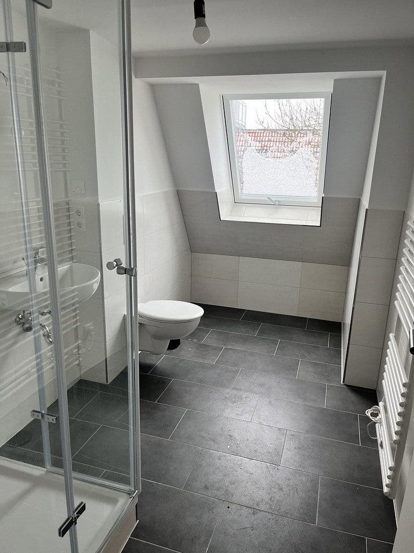 Pronájem bytu 3+1 98 m², Dietzgenstraße 93, Berlin, Berlín Pronájem bytu 3+1 98 m², Dietzgenstraße 93, Berlin, Berlín