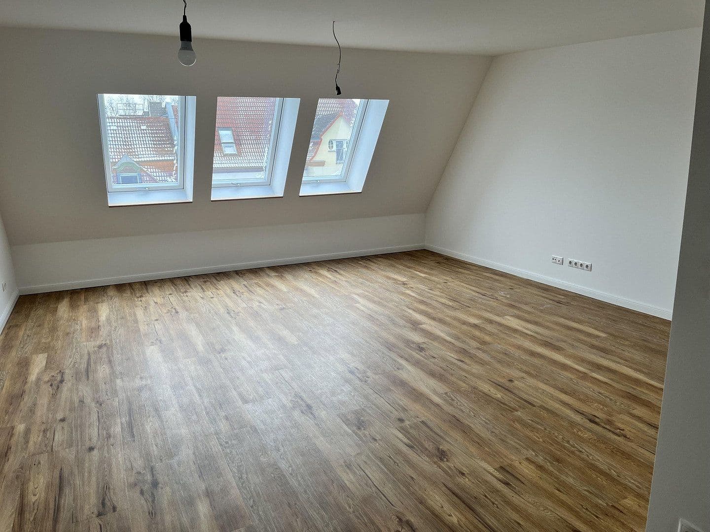 Pronájem bytu 3+1 98 m², Dietzgenstraße 93, Berlin, Berlín Pronájem bytu 3+1 98 m², Dietzgenstraße 93, Berlin, Berlín