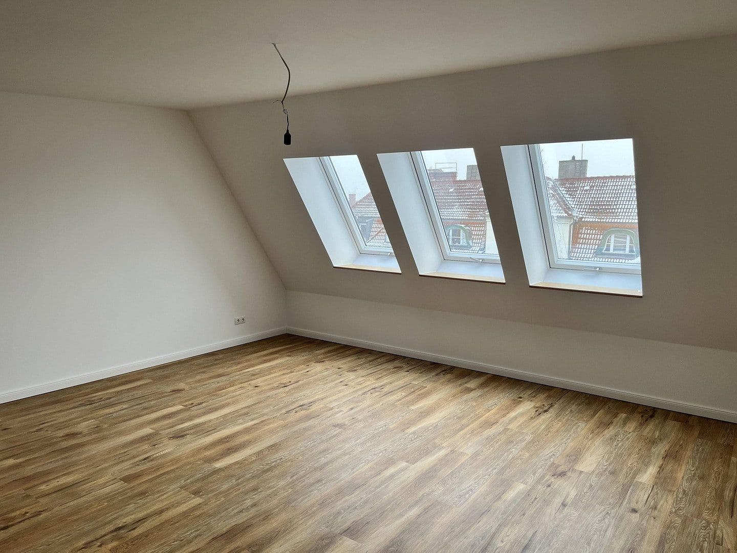 Pronájem bytu 3+1 98 m², Dietzgenstraße 93, Berlin, Berlín Pronájem bytu 3+1 98 m², Dietzgenstraße 93, Berlin, Berlín