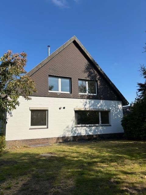 Prodej domu 240 m², pozemek 1.774 m², Neuberend, Šlesvicko-Holštýnsko Prodej domu 240 m², pozemek 1.774 m², Neuberend, Šlesvicko-Holštýnsko