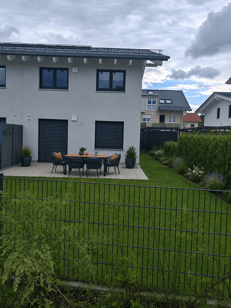 Prodej domu 153 m², pozemek 206 m², Erlenweg, Brunnthal, Bavorsko Prodej domu 153 m², pozemek 206 m², Erlenweg, Brunnthal, Bavorsko