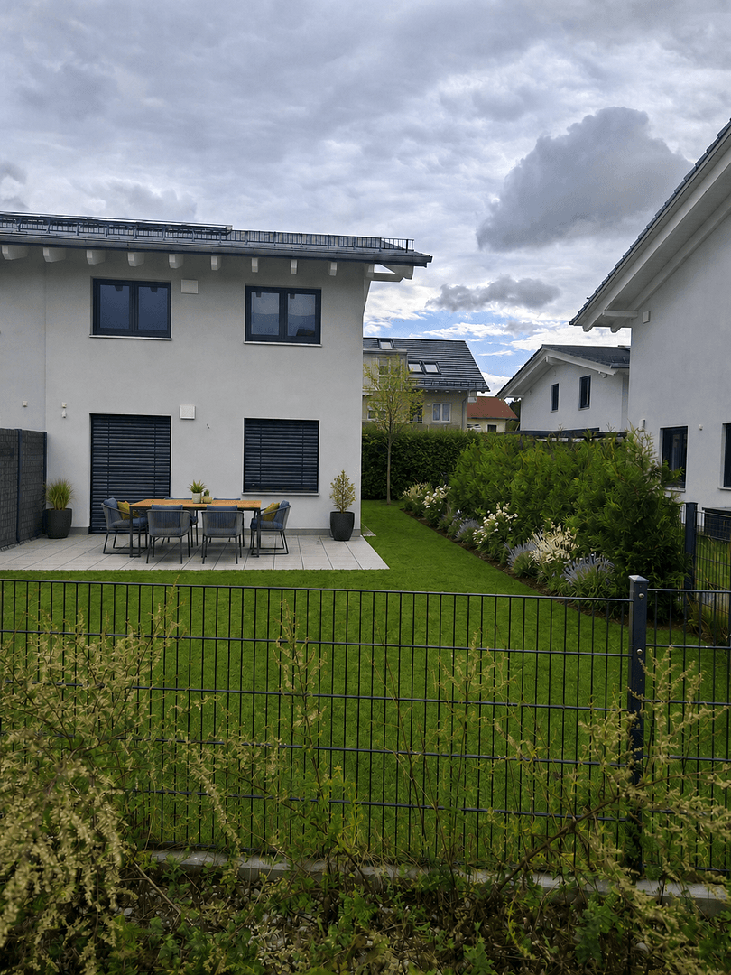 Prodej domu 153 m², pozemek 206 m², Erlenweg, Brunnthal, Bavorsko Prodej domu 153 m², pozemek 206 m², Erlenweg, Brunnthal, Bavorsko