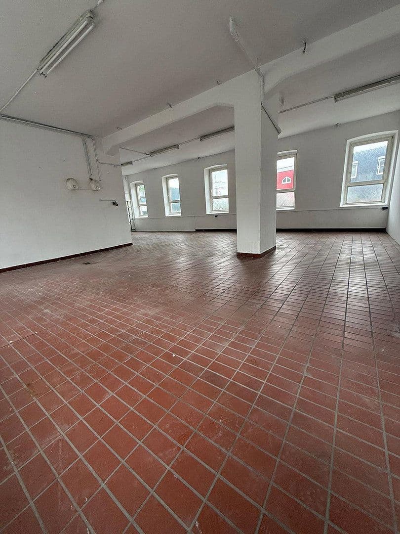 Pronájem nebytového prostoru 340 m², Magdeburgerstrasse 37, Gelsenkirchen, Severní Porýní-Vestfálsko Pronájem nebytového prostoru 340 m², Magdeburgerstrasse 37, Gelsenkirchen, Severní Porýní-Vestfálsko