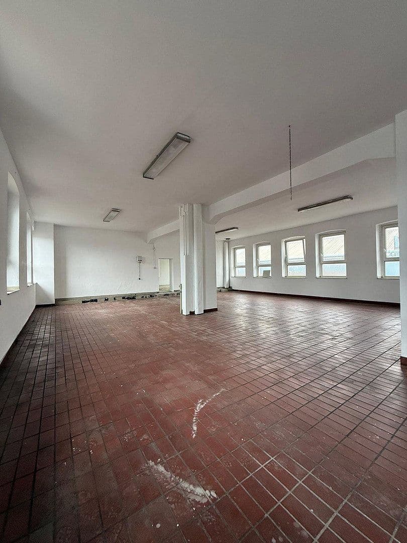 Pronájem nebytového prostoru 340 m², Magdeburgerstrasse 37, Gelsenkirchen, Severní Porýní-Vestfálsko Pronájem nebytového prostoru 340 m², Magdeburgerstrasse 37, Gelsenkirchen, Severní Porýní-Vestfálsko