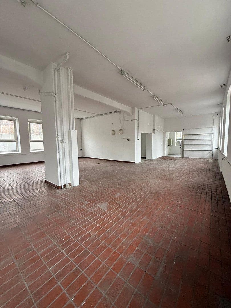 Pronájem nebytového prostoru 340 m², Magdeburgerstrasse 37, Gelsenkirchen, Severní Porýní-Vestfálsko Pronájem nebytového prostoru 340 m², Magdeburgerstrasse 37, Gelsenkirchen, Severní Porýní-Vestfálsko