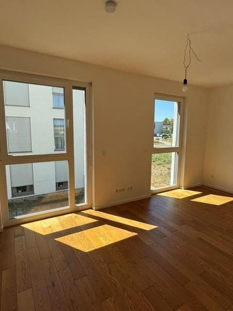 Pronájem bytu 4+1 113 m², Max-Planck-Straße 54, Bad Vilbel, Hessen Pronájem bytu 4+1 113 m², Max-Planck-Straße 54, Bad Vilbel, Hessen