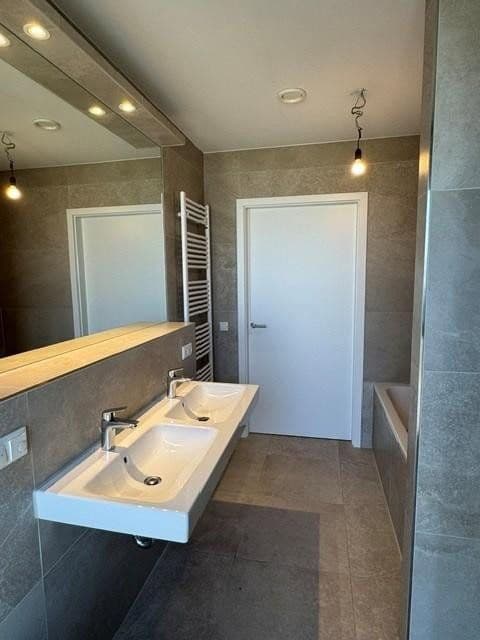 Pronájem bytu 4+1 113 m², Max-Planck-Straße 54, Bad Vilbel, Hessen Pronájem bytu 4+1 113 m², Max-Planck-Straße 54, Bad Vilbel, Hessen