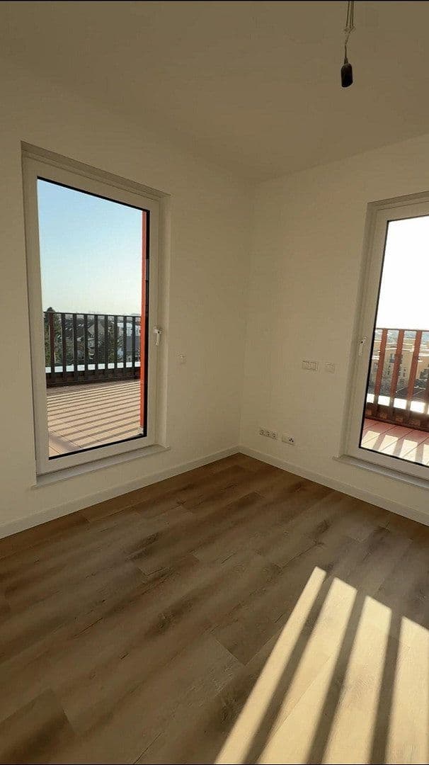 Pronájem bytu 3+1 89 m², Berlin, Berlín Pronájem bytu 3+1 89 m², Berlin, Berlín