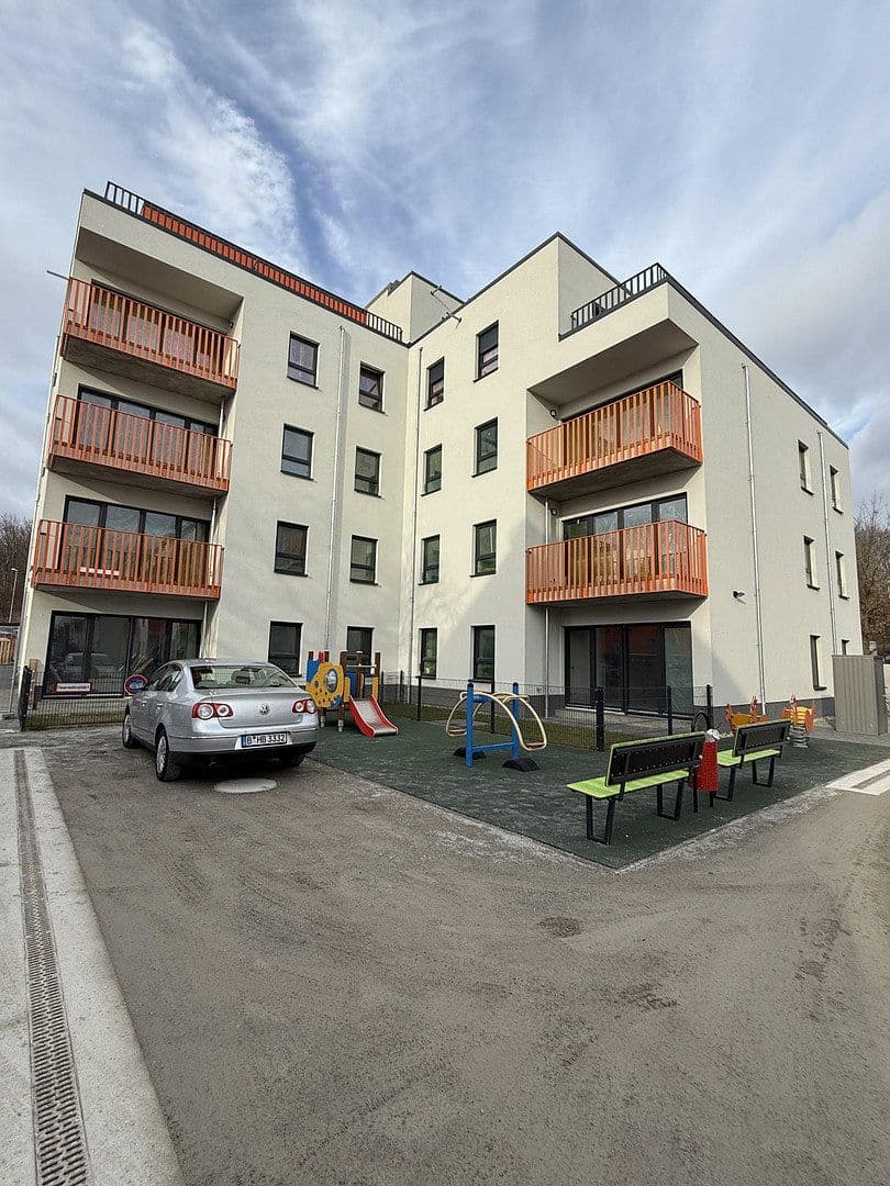 Pronájem bytu 3+1 89 m², Berlin, Berlín Pronájem bytu 3+1 89 m², Berlin, Berlín