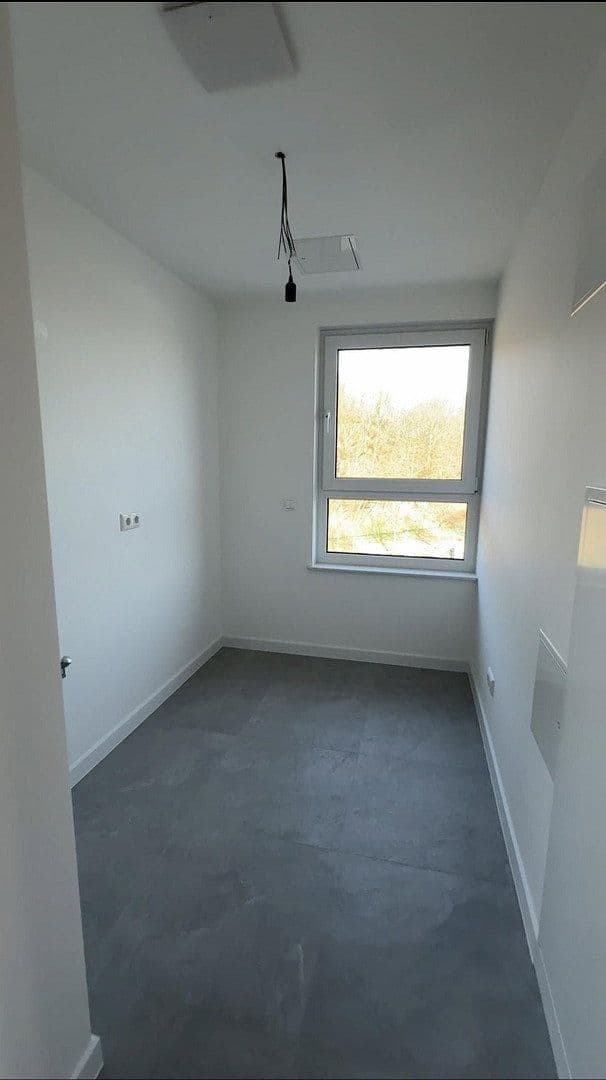 Pronájem bytu 3+1 89 m², Berlin, Berlín Pronájem bytu 3+1 89 m², Berlin, Berlín