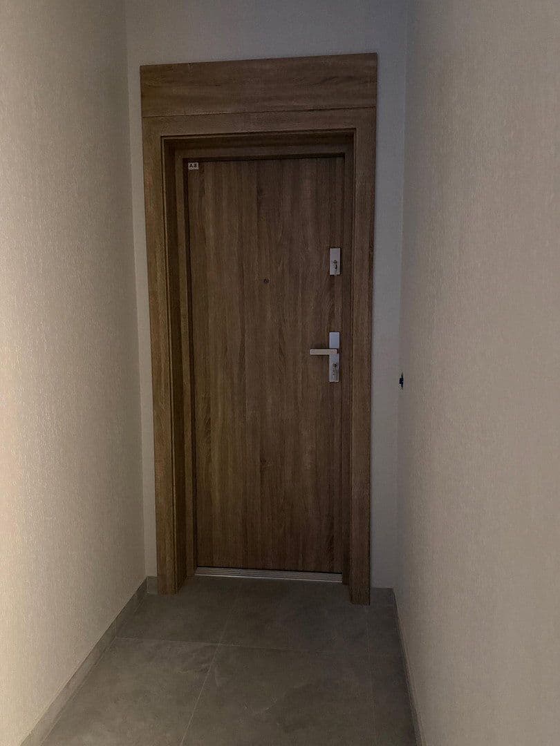 Pronájem bytu 3+1 89 m², Berlin, Berlín Pronájem bytu 3+1 89 m², Berlin, Berlín