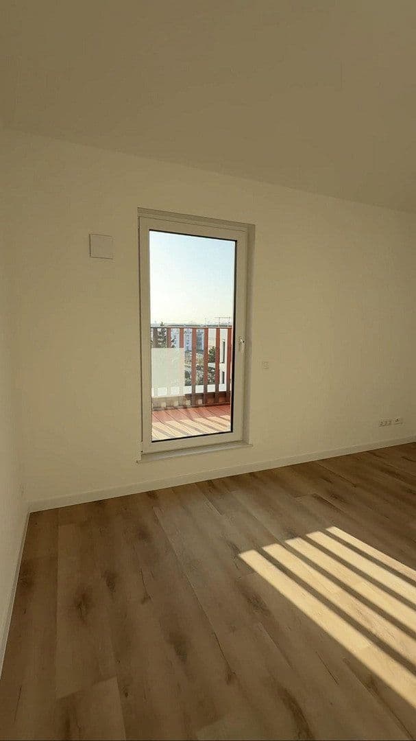 Pronájem bytu 3+1 89 m², Berlin, Berlín Pronájem bytu 3+1 89 m², Berlin, Berlín