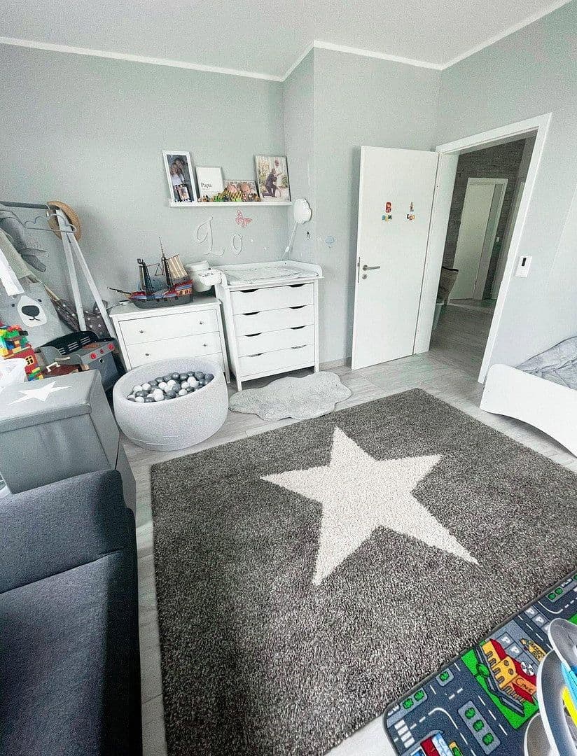 Prodej domu 175 m², pozemek 485 m², Vellmar, Hessen Prodej domu 175 m², pozemek 485 m², Vellmar, Hessen
