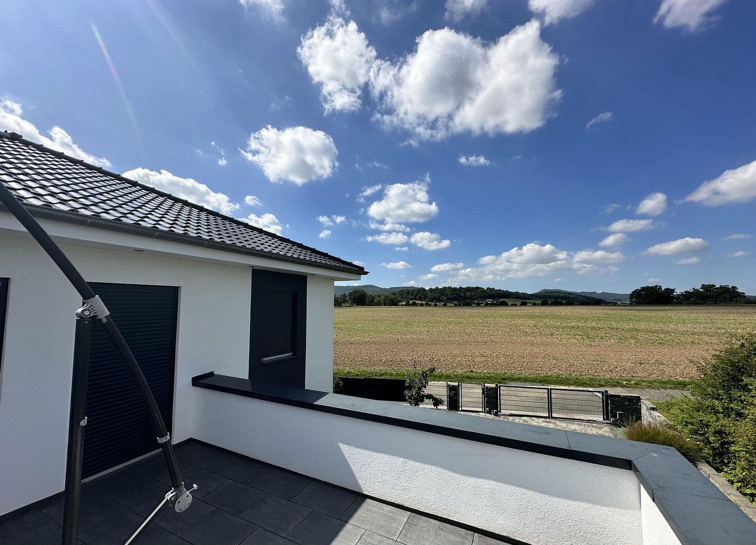 Prodej domu 175 m², pozemek 485 m², Vellmar, Hessen Prodej domu 175 m², pozemek 485 m², Vellmar, Hessen