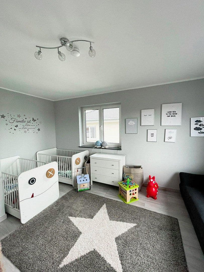 Prodej domu 175 m², pozemek 485 m², Vellmar, Hessen Prodej domu 175 m², pozemek 485 m², Vellmar, Hessen