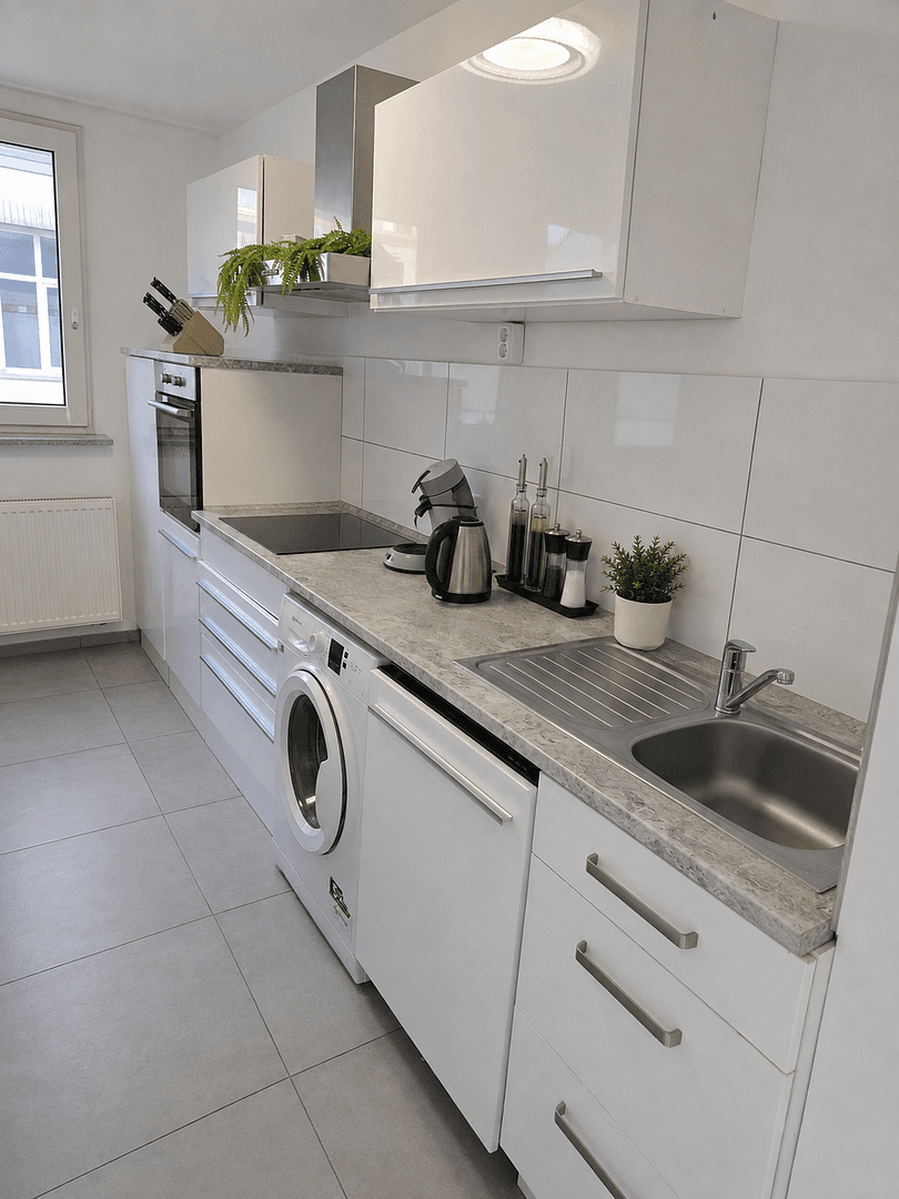 Pronájem bytu 3+1 81 m², Sternstr. 54, Krefeld, Severní Porýní-Vestfálsko Pronájem bytu 3+1 81 m², Sternstr. 54, Krefeld, Severní Porýní-Vestfálsko