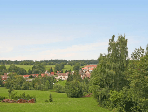 Pronájem bytu 3+1 83 m², Liebenzellerstr. 35, Schömberg, Bádensko-Württembersko Pronájem bytu 3+1 83 m², Liebenzellerstr. 35, Schömberg, Bádensko-Württembersko