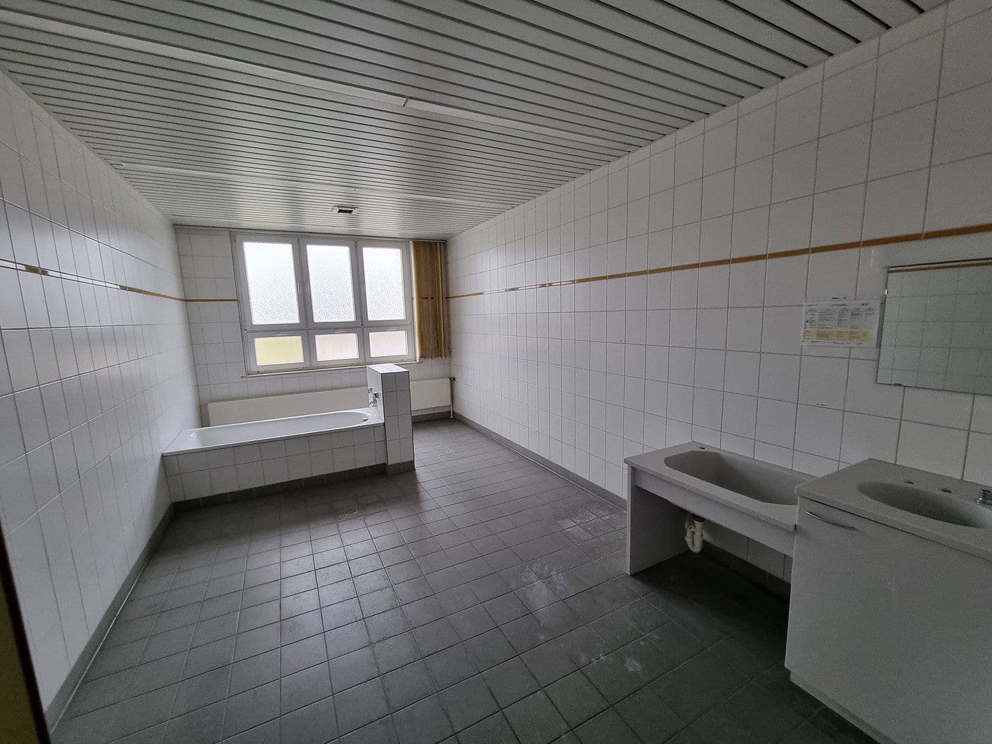 Prodej nebytového prostoru 19.000 m², Lützowstr. 1, Stavenhagen, Mecklenburg-Vorpommern Prodej nebytového prostoru 19.000 m², Lützowstr. 1, Stavenhagen, Mecklenburg-Vorpommern
