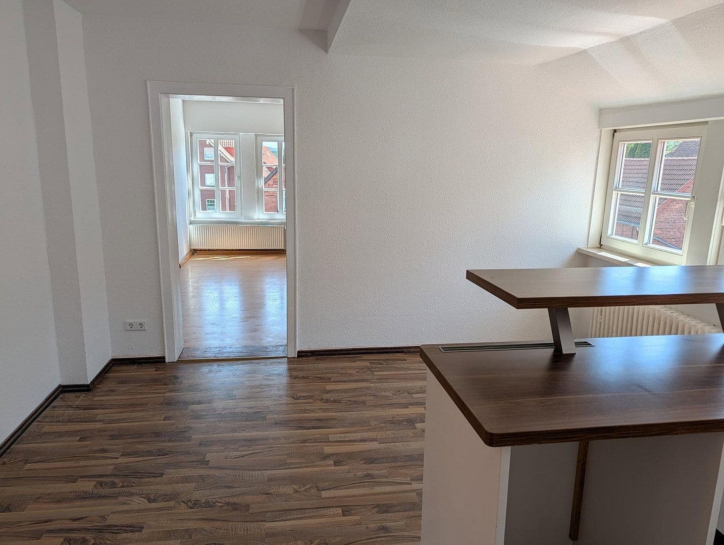 Prodej domu 350 m², pozemek 327 m², Neue Straße 11, Bad Münder am Deister, Dolní Sasko Prodej domu 350 m², pozemek 327 m², Neue Straße 11, Bad Münder am Deister, Dolní Sasko