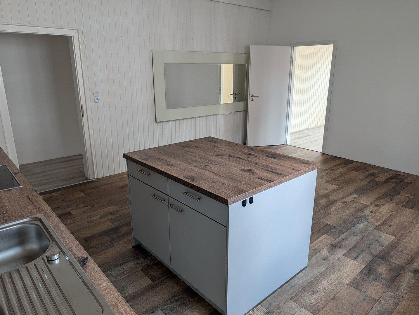 Prodej domu 350 m², pozemek 327 m², Neue Straße 11, Bad Münder am Deister, Dolní Sasko Prodej domu 350 m², pozemek 327 m², Neue Straße 11, Bad Münder am Deister, Dolní Sasko