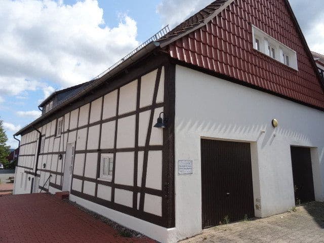 Prodej domu 350 m², pozemek 327 m², Neue Straße 11, Bad Münder am Deister, Dolní Sasko Prodej domu 350 m², pozemek 327 m², Neue Straße 11, Bad Münder am Deister, Dolní Sasko