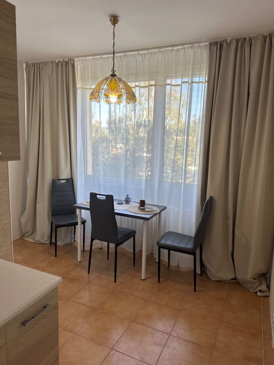 Pronájem bytu 2+1 62 m², 17. listopadu, Chomutov, Ústecký kraj Pronájem bytu 2+1 62 m², 17. listopadu, Chomutov, Ústecký kraj