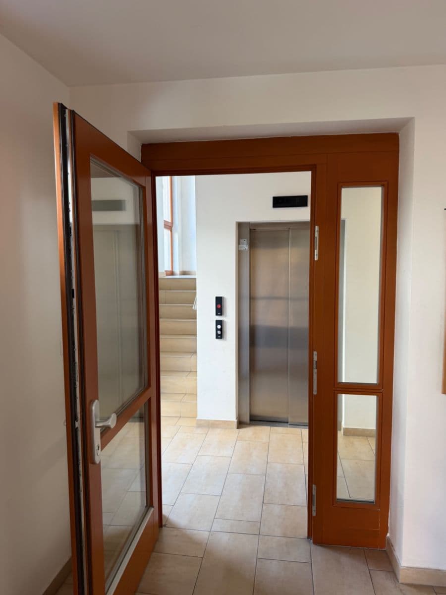 Prodej bytu 1+kk 38 m², Nad Rokoskou, Praha, Praha Prodej bytu 1+kk 38 m², Nad Rokoskou, Praha, Praha