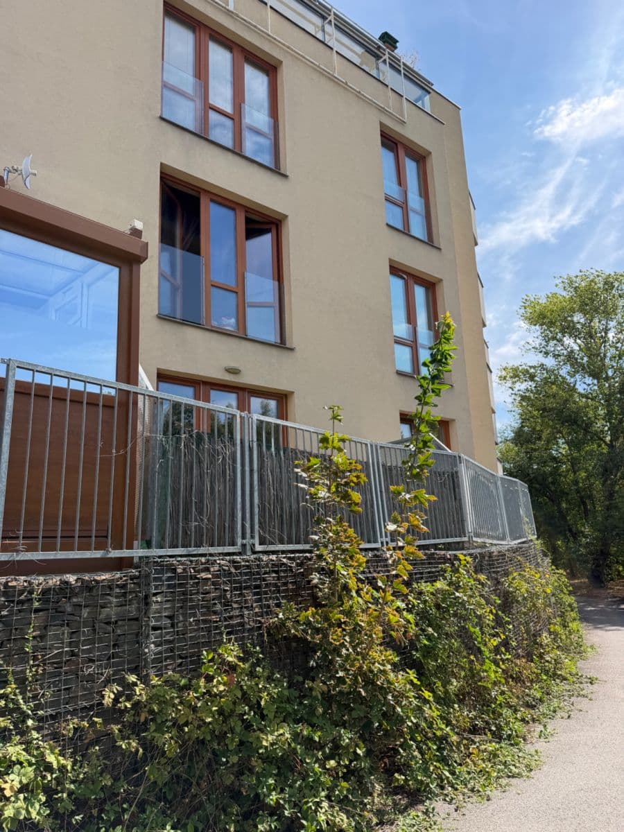 Prodej bytu 1+kk 38 m², Nad Rokoskou, Praha, Praha Prodej bytu 1+kk 38 m², Nad Rokoskou, Praha, Praha