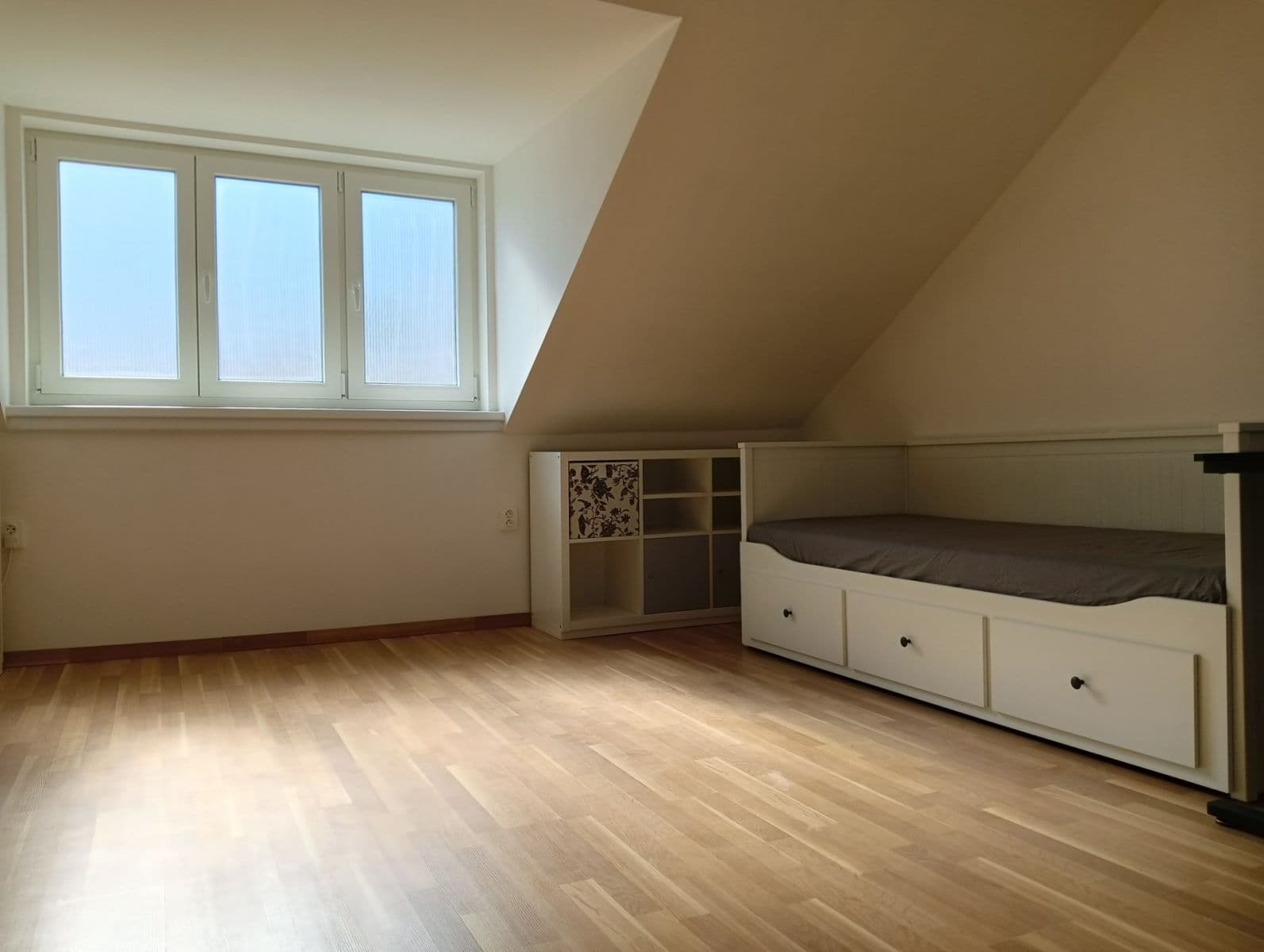 Pronájem bytu 1+kk 29 m², Brtnická, Praha, Praha Pronájem bytu 1+kk 29 m², Brtnická, Praha, Praha