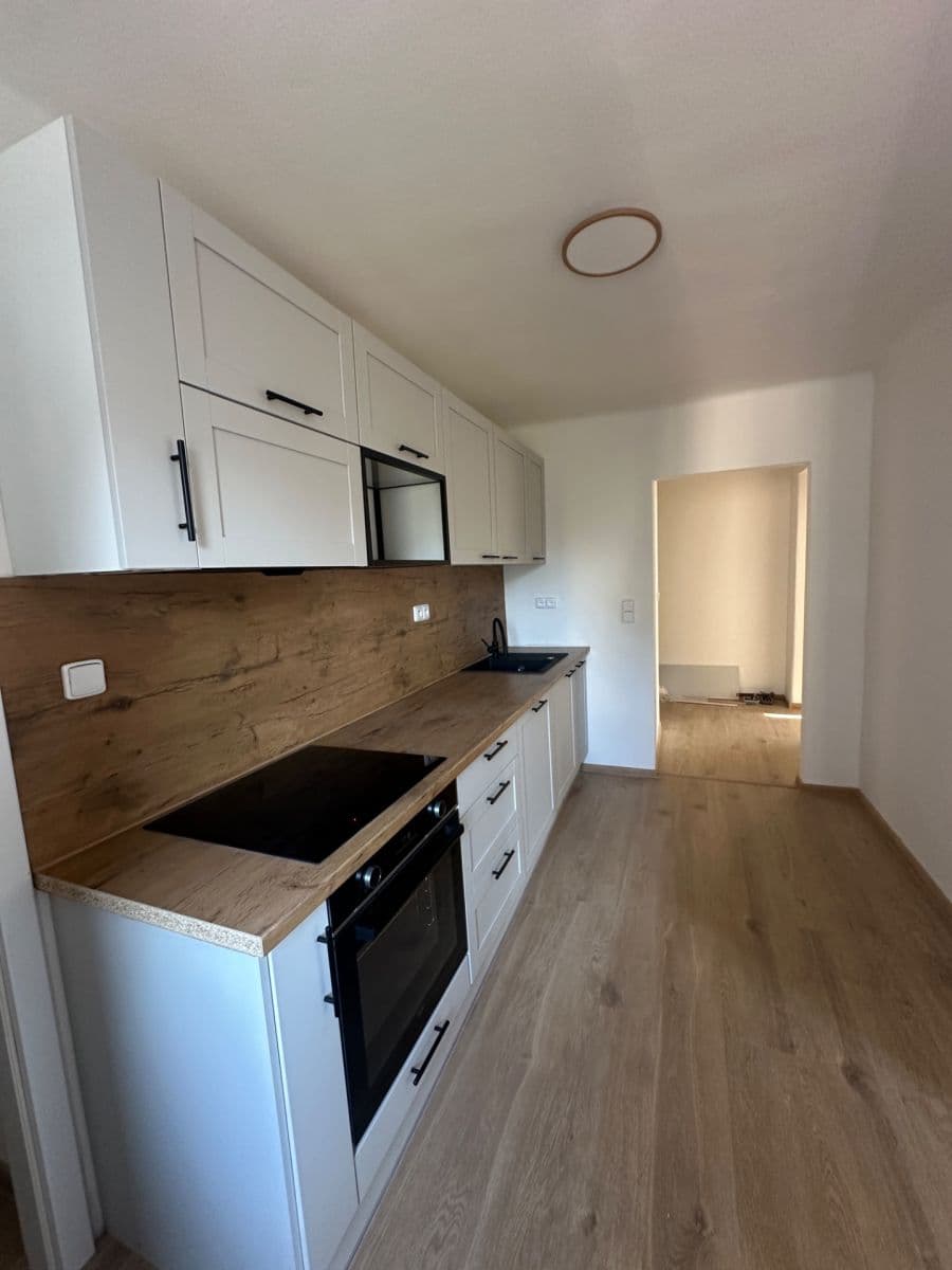 Pronájem bytu 2+1 61 m², Vančurova, Olomouc, Olomoucký kraj Pronájem bytu 2+1 61 m², Vančurova, Olomouc, Olomoucký kraj