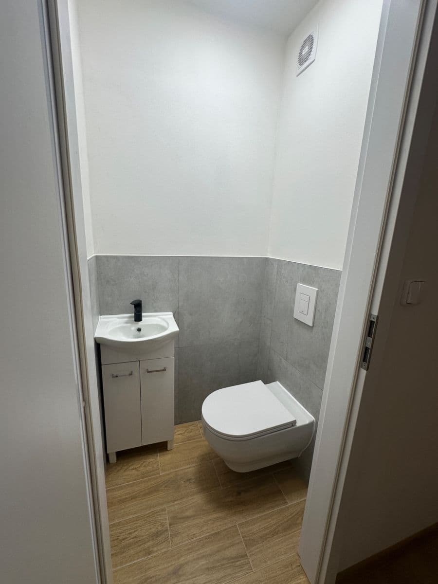 Pronájem bytu 2+1 61 m², Vančurova, Olomouc, Olomoucký kraj Pronájem bytu 2+1 61 m², Vančurova, Olomouc, Olomoucký kraj